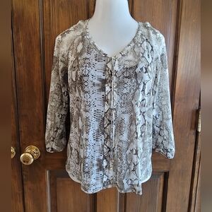 INC International Concepts Sz M Top with Cami 3/4 Sleeves Green P2P 18.5 L 24